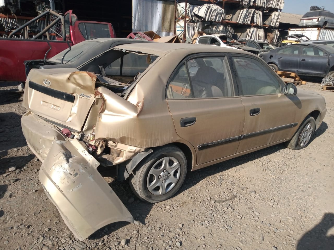  Hyundai ACCENT 2003    EN DESARME